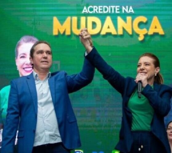 Tião e Flávia durante a campanha que teve como slogan: 