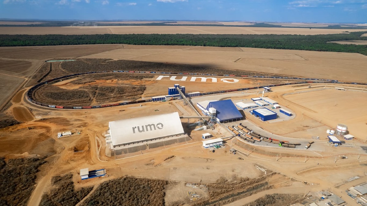 Rumo abre 28 vagas de emprego para terminal ferroviário em Dom Aquino, MT