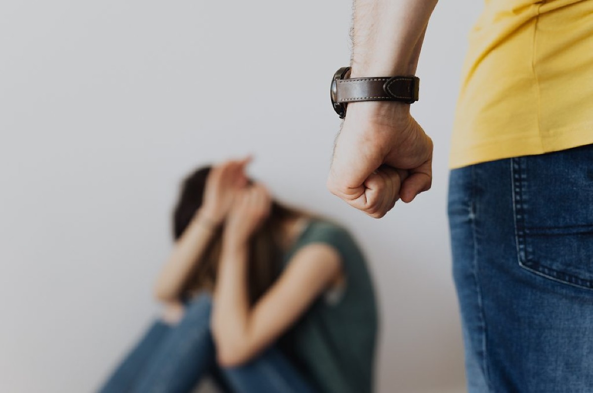 Homem é procurado por tentativa de estrangulamento em Primavera do Leste, MT